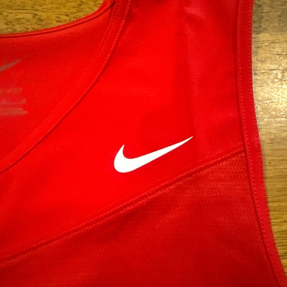 Nike Soccer Running Training Tank Top Mens Large CW3910 657 Red New With Tags - Picture 4 of 8